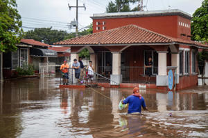 Ciclón Erick se degrada a baja presión remanente y deja fuertes lluvias en sur de México