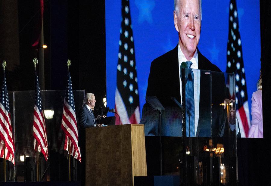 Biden acusa a Trump de intentar «invalidar» votos en EE.UU.