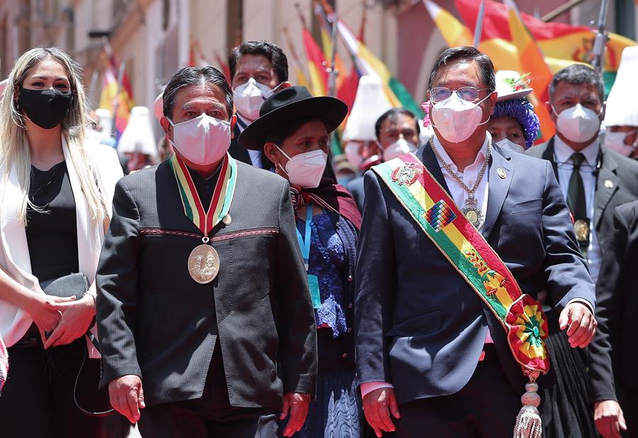 Luis Arce, investido como presidente de Bolivia
