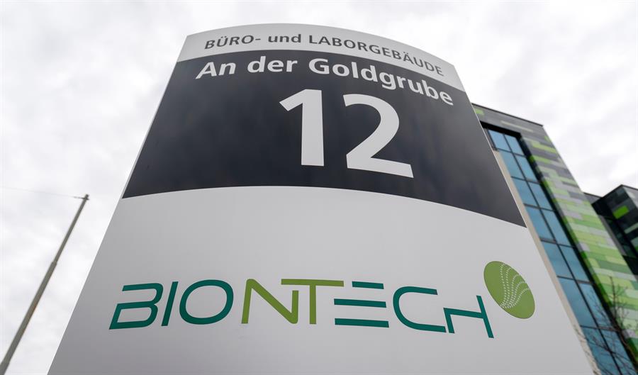 Pfizer y BioNTech anuncian eficacia del 90% en su vacuna contra el covid-19