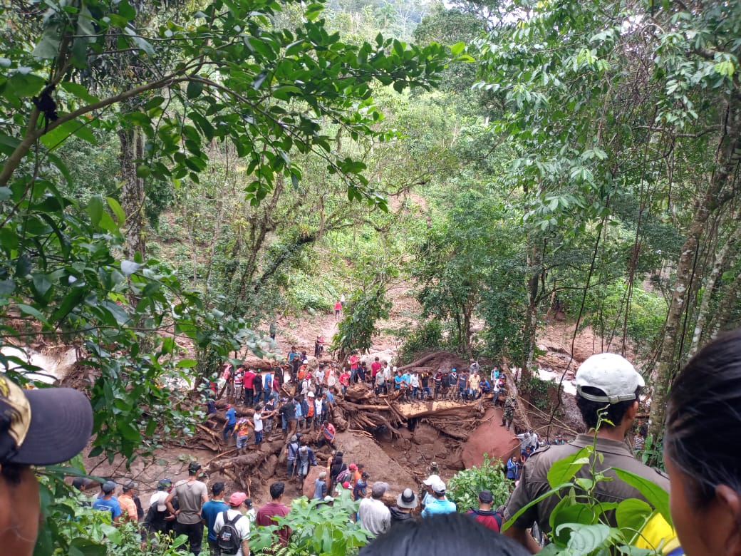 Monitoreo Azul y Blanco reporta 28 muertos por el huracán Iota, régimen solo reconoce 21