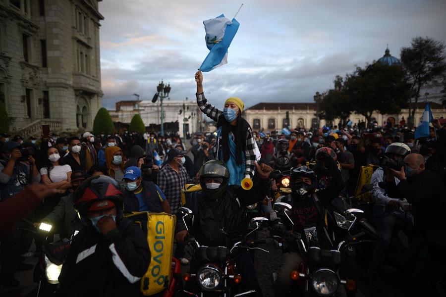El Congreso de Guatemala dará marcha atrás al presupuesto que originó las protestas