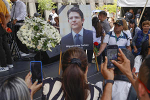 Exnegociadores con las FARC ven en asesinato de Uribe Turbay un «durísimo golpe» a la paz