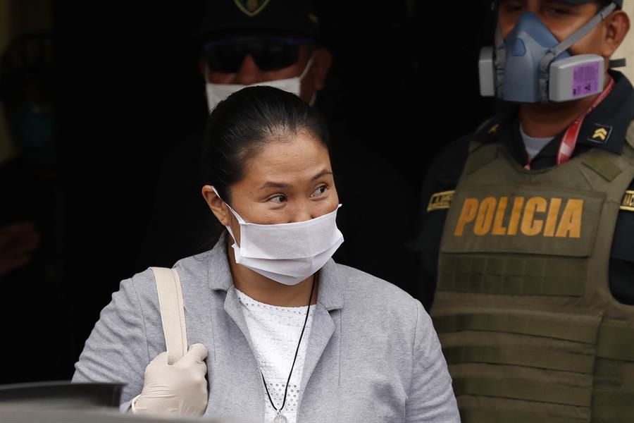 Cuatro mujeres aspiran a ocupar la silla presidencial de Perú