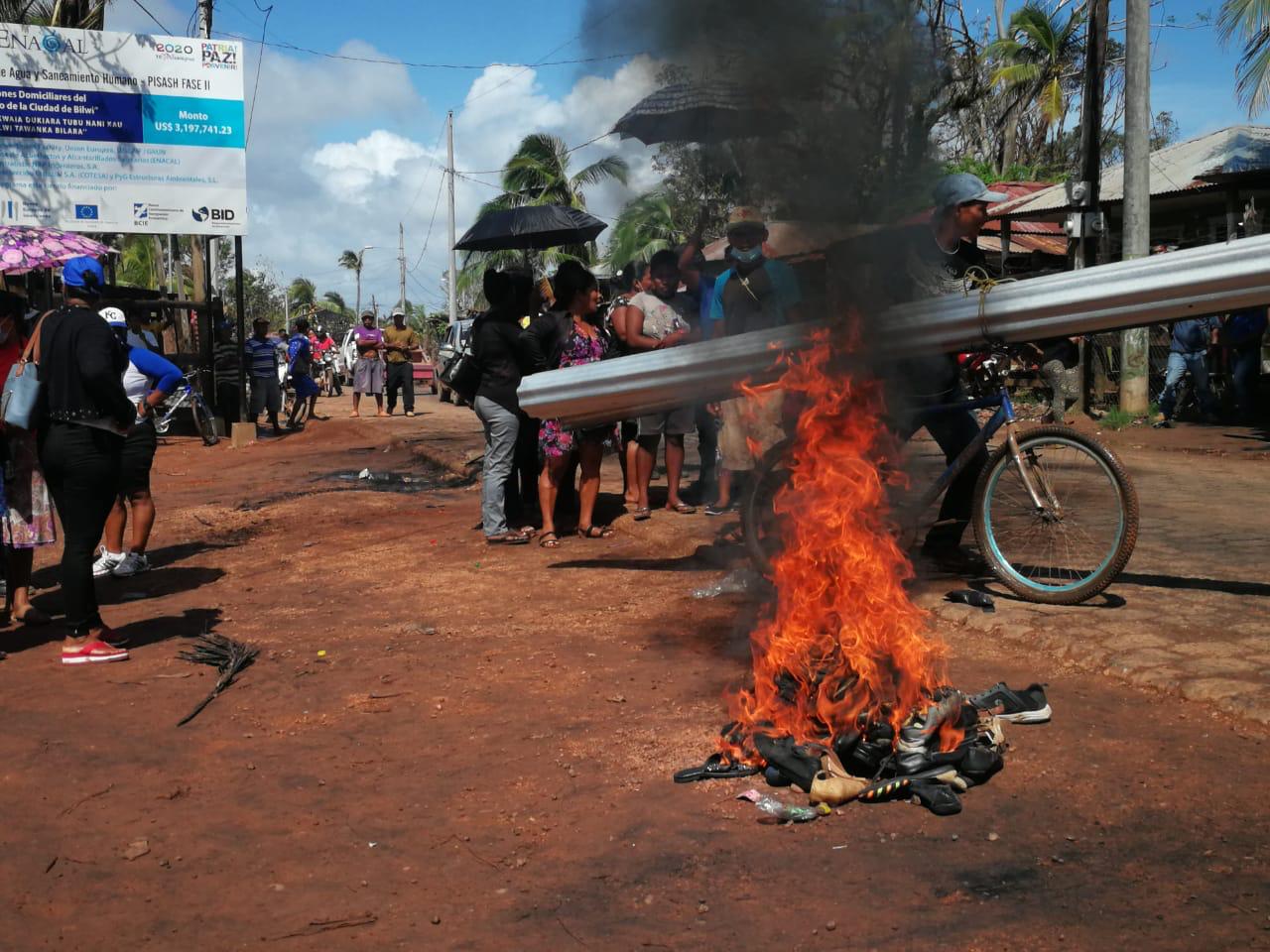 Protestas en Bilwi por entrega de zinc a simpatizantes del FSLN