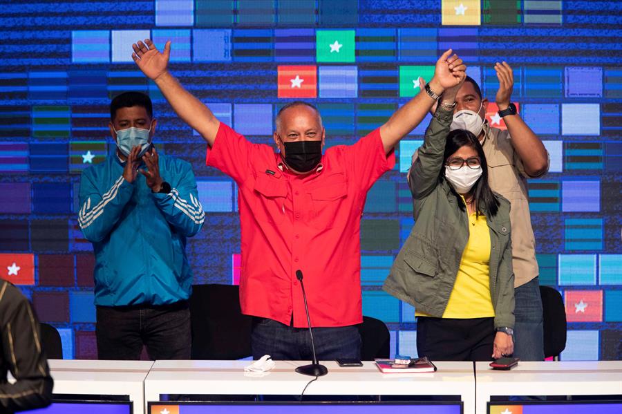 El chavismo afianza su poder en Venezuela, pero pierde credibilidad