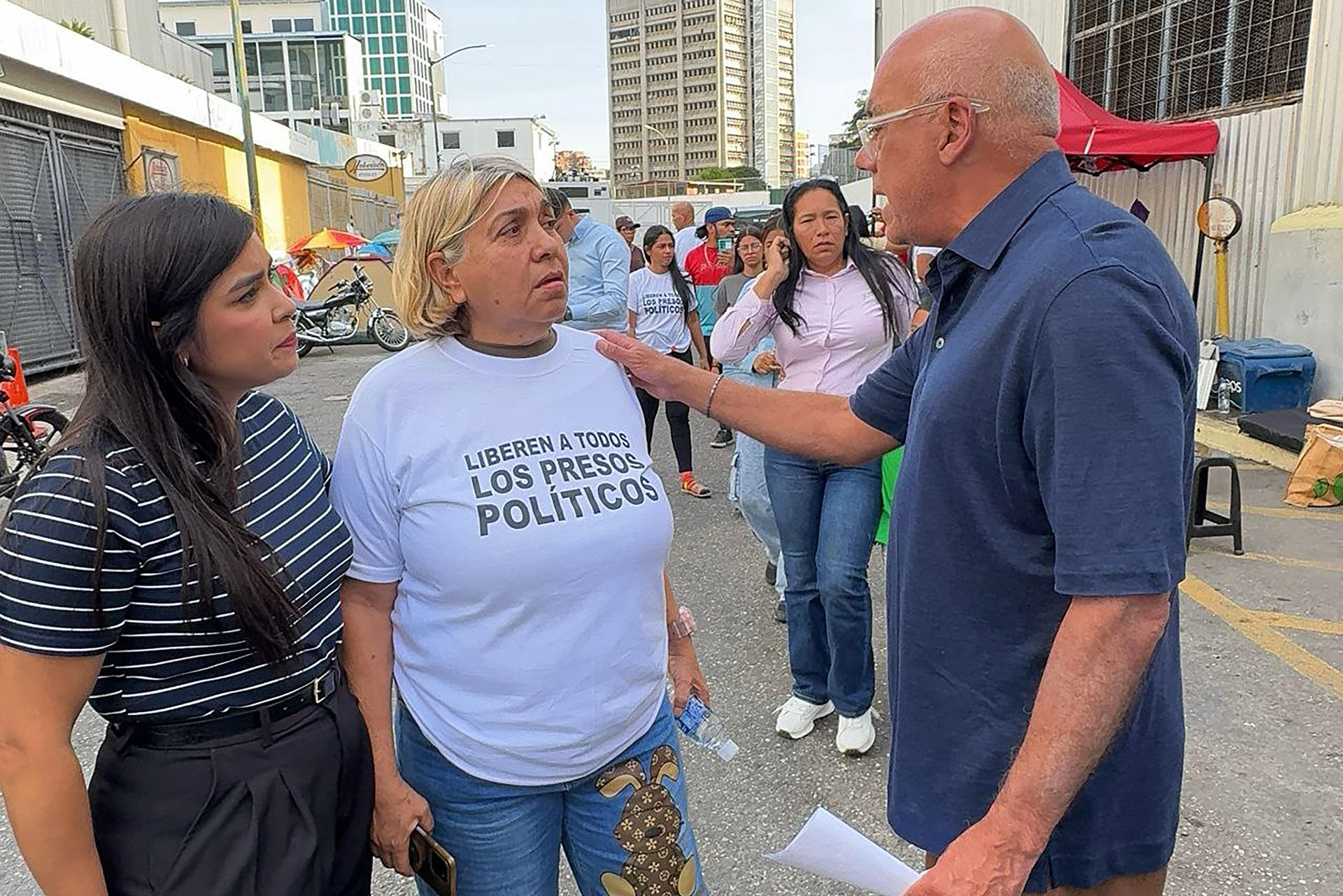 Venezuela promete amnistía y excarcelaciones «a más tardar» el próximo viernes