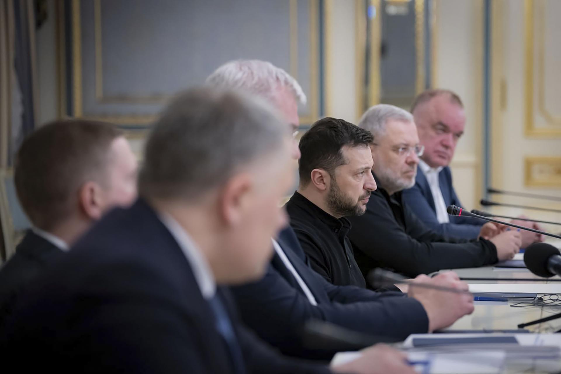 Ucrania está dispuesta a intercambiar sus metales raros por apoyo de Trump contra Rusia