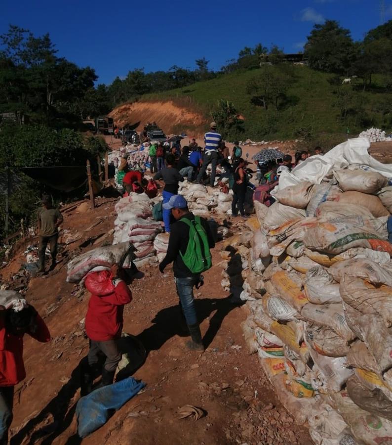 Derrumbe en mina de Rancho Grande deja al menos 8 personas soterradas