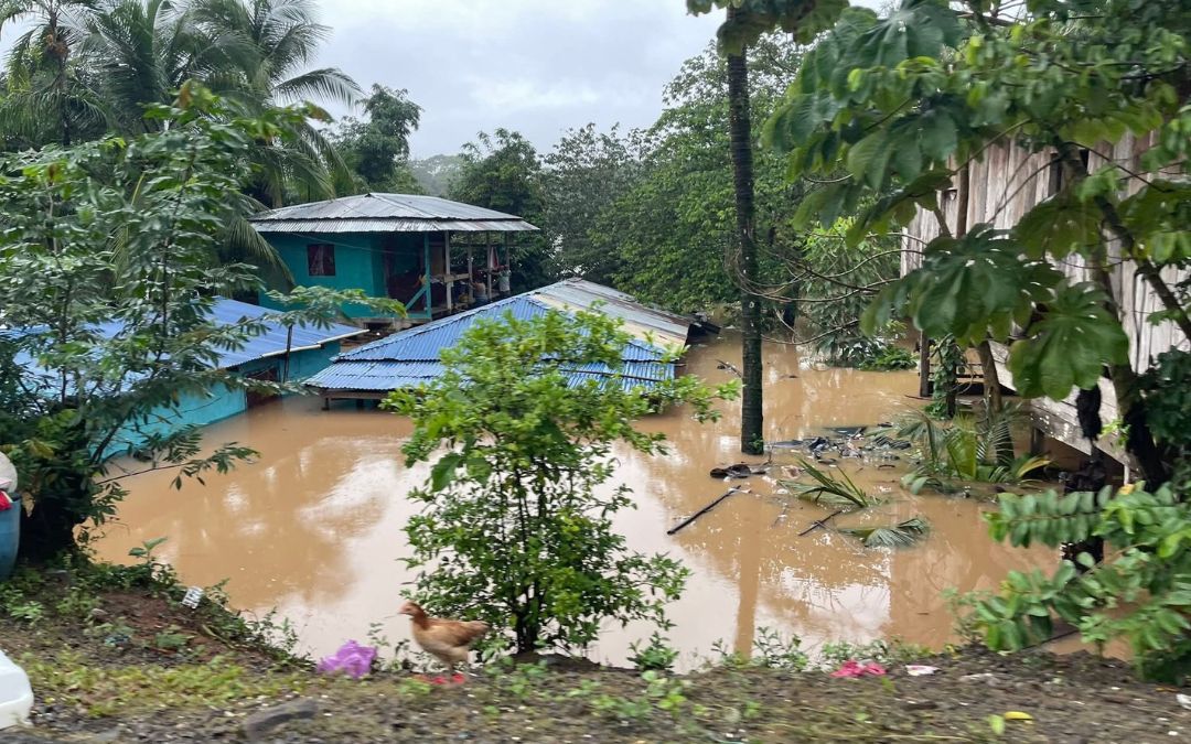 Ocho barrios inundados y comunidades aisladas en El Rama por intensas lluvias