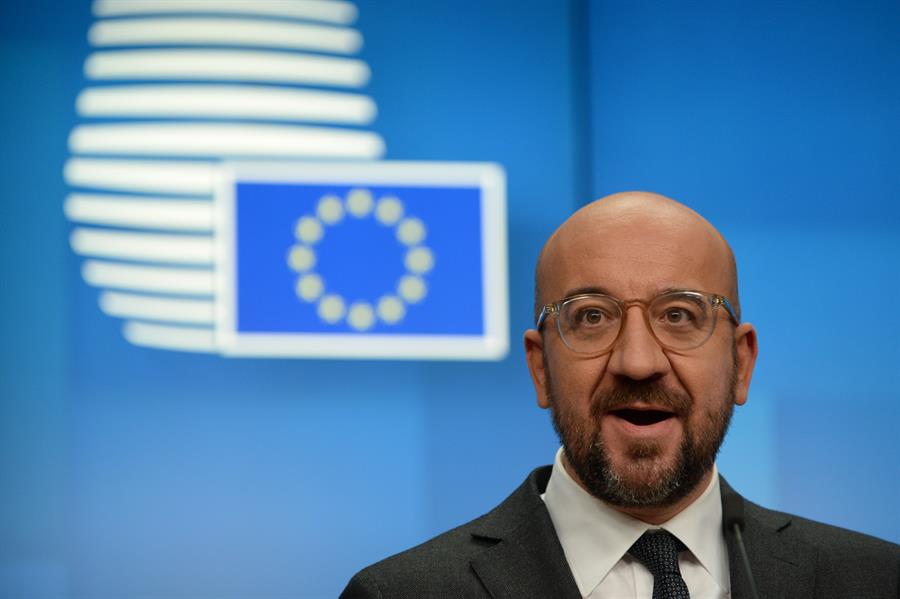 La UE trata de coordinar este lunes una respuesta a la nueva cepa de Covid-19