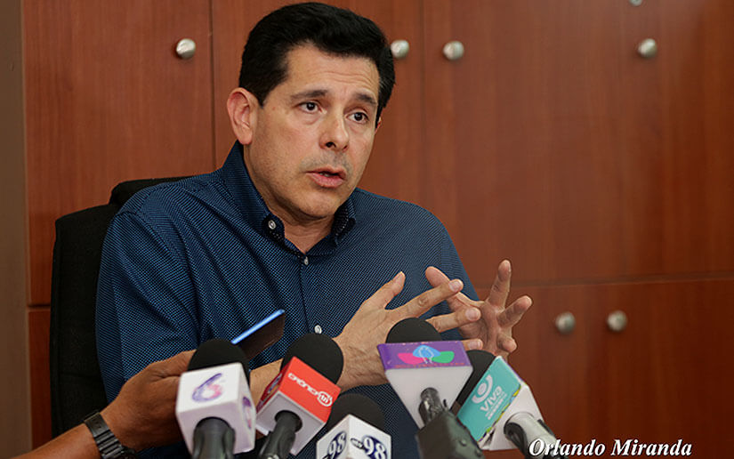 Wálmaro Gutiérrez recibió boleto como sancionado por promover y defender la Ley de Agentes Extranjeros