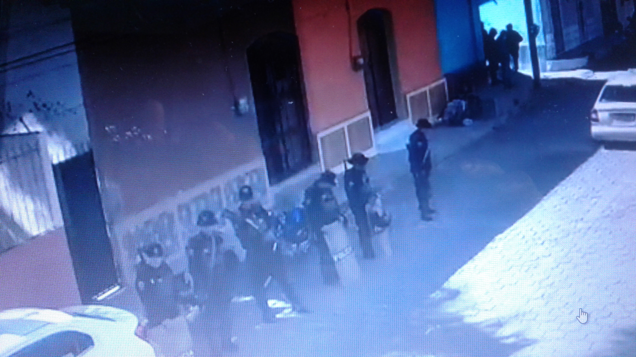 Policía Orteguista mantiene bajo asedio residencia de Aníbal Toruño y Radio Darío