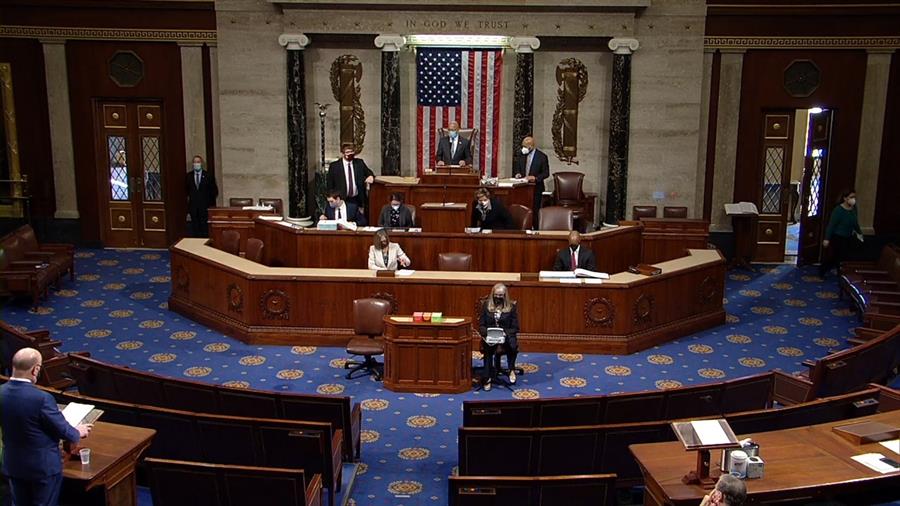 Aprueban segundo juicio político a Trump