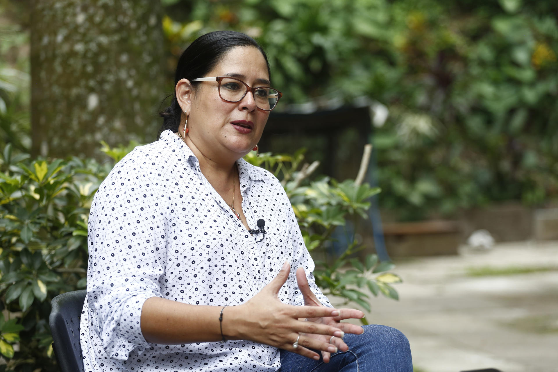 La detención de una activista salvadoreña genera una ola de llamados por su libertad