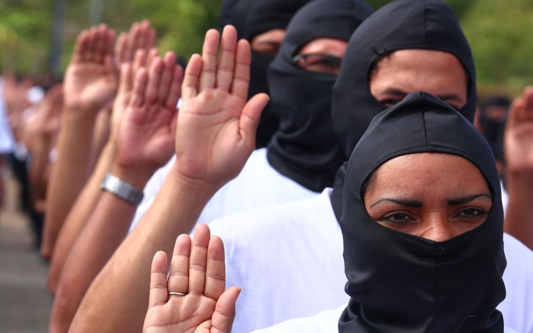 La dictadura acelera la expansión de sus batallones paramilitares: 2,600 juran lealtad a Ortega y Murillo en Chontales