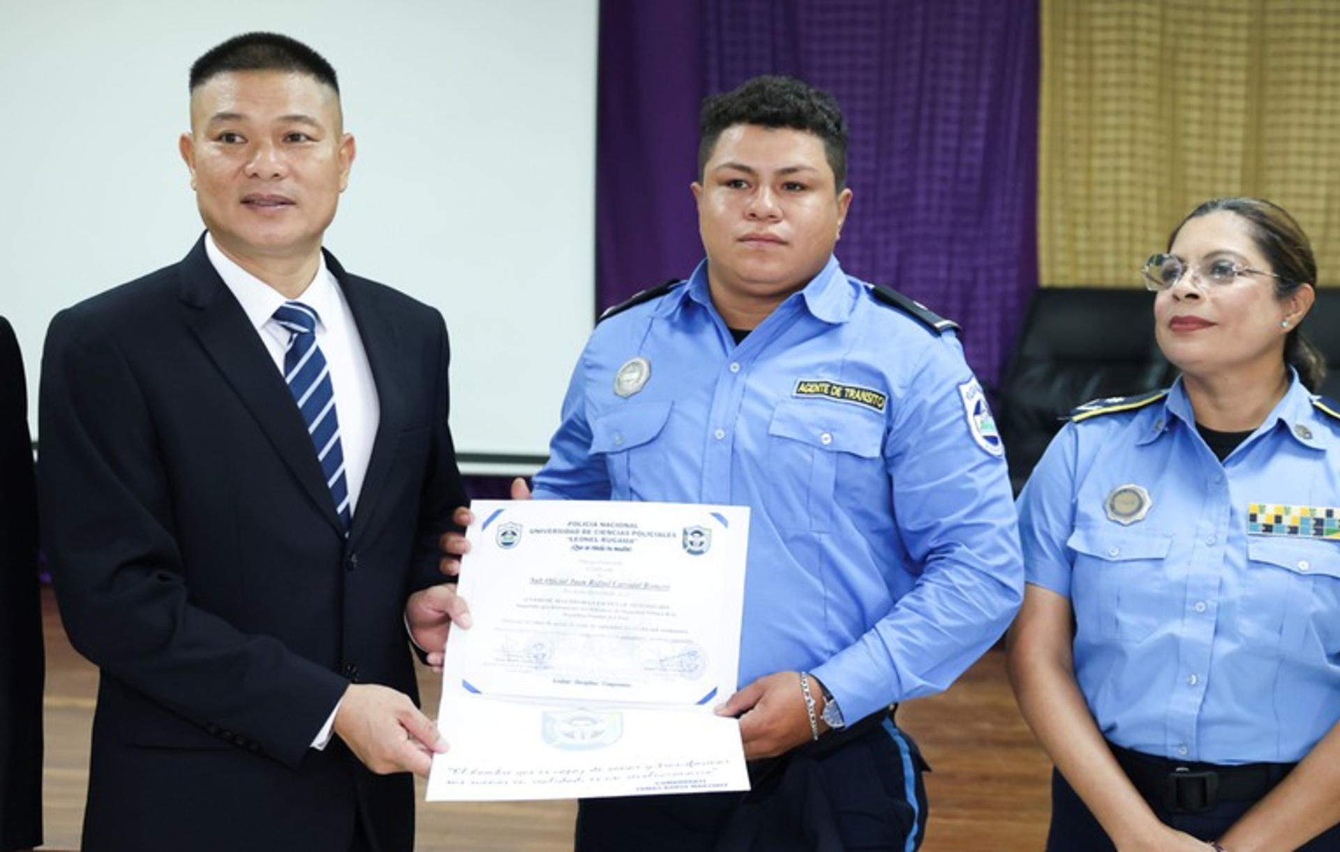 China entrena a la Policía Orteguista en kung fu, uso de drones y motocicletas