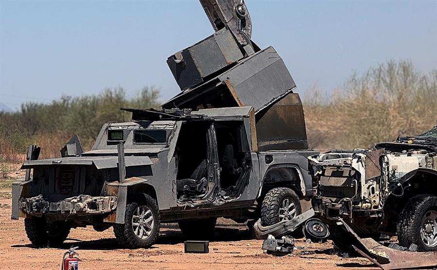 Narcos usan autos ‘monstruo’ con blindaje artesanal en la frontera México-EEUU