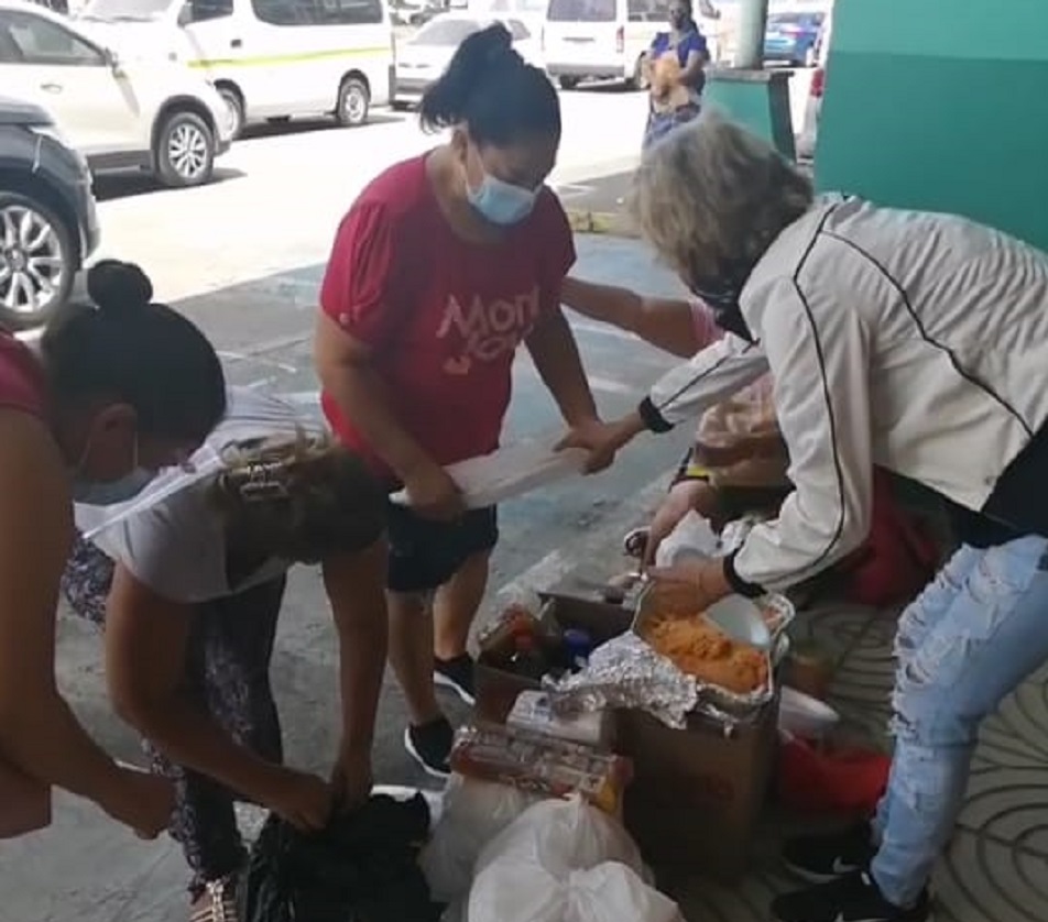 Nicaragüenses varados en Panamá sobreviven de la ayuda de compatriotas