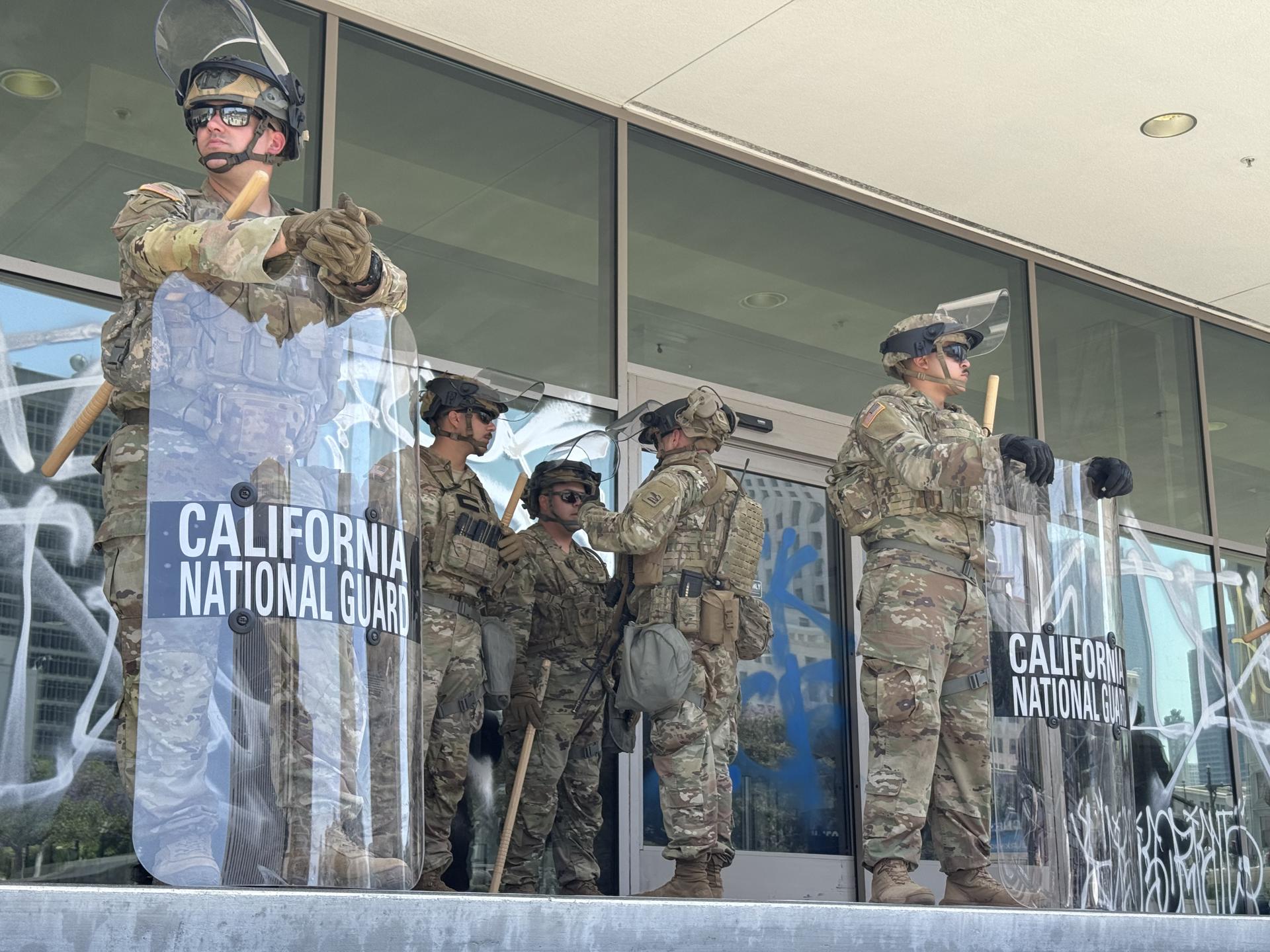 Jueza impide a Trump enviar 300 miembros de la Guardia Nacional de California a Oregón