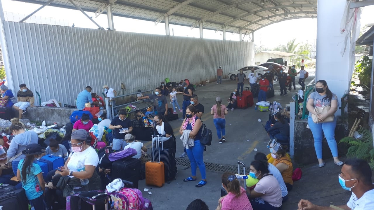 Dictadura gestionó el tránsito humanitario por Costa Rica de 196 de los 340 nicaragüenses varados en Panamá