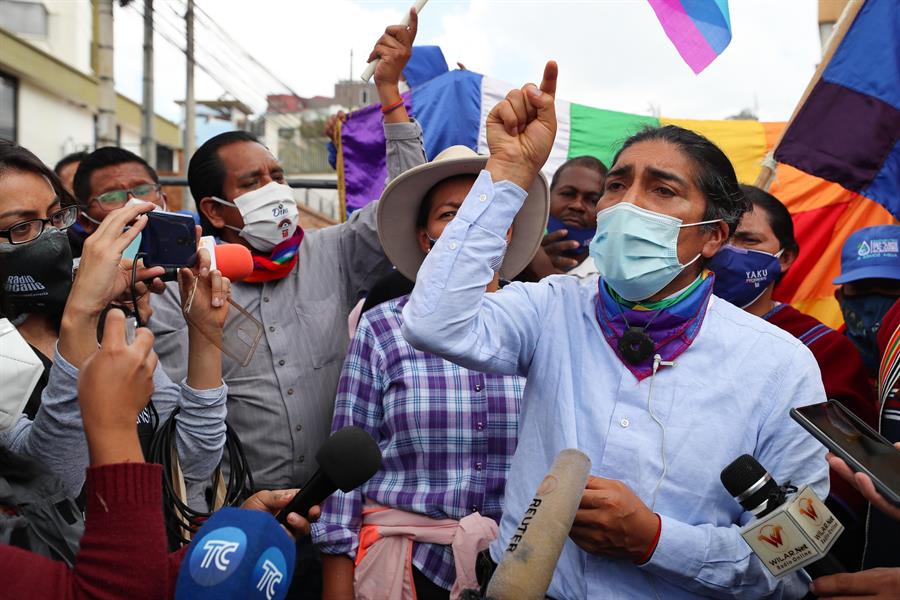 Candidato indígena acusa a Correa de «meter la mano» en las elecciones de Ecuador