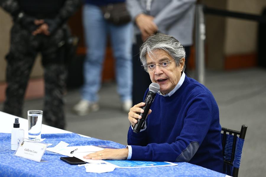 El centroderechista Lasso asegura que la «democracia ha triunfado» en Ecuador