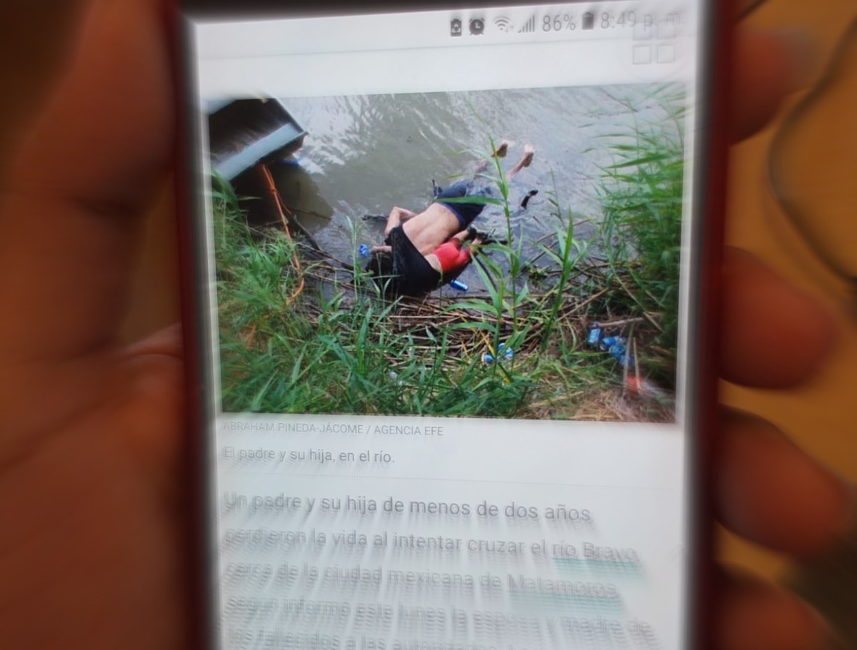 Muerte en el Río Bravo, el drama de la migración latinoamericana en una fotografía