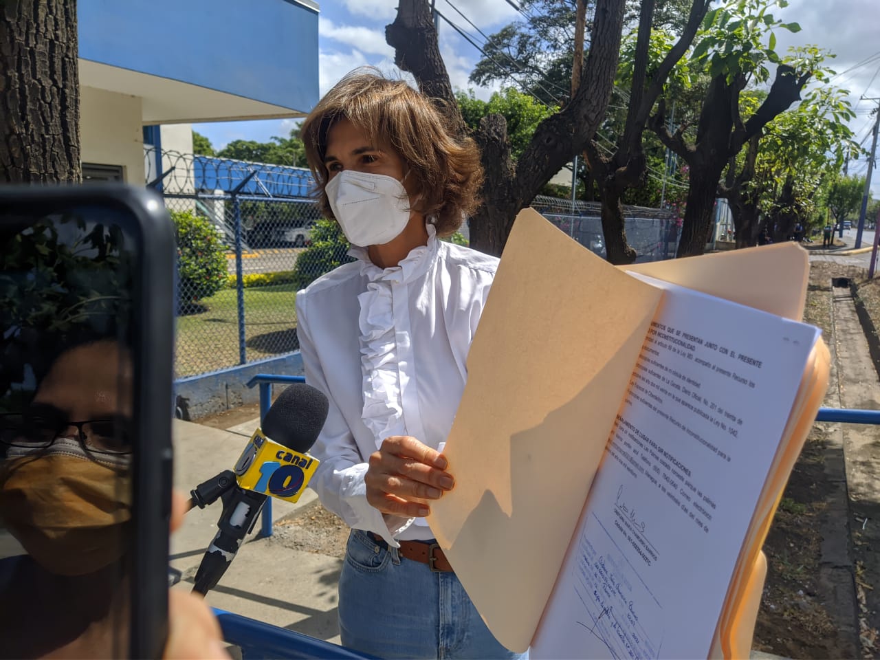 Cristiana Chamorro y feministas recurren ante la CSJ en contra de la Ley Mordaza