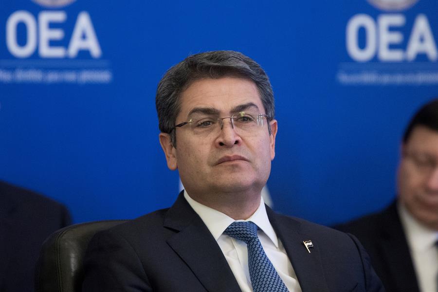 El presidente de Honduras salpicado como cooperador de supuesto narcotraficante