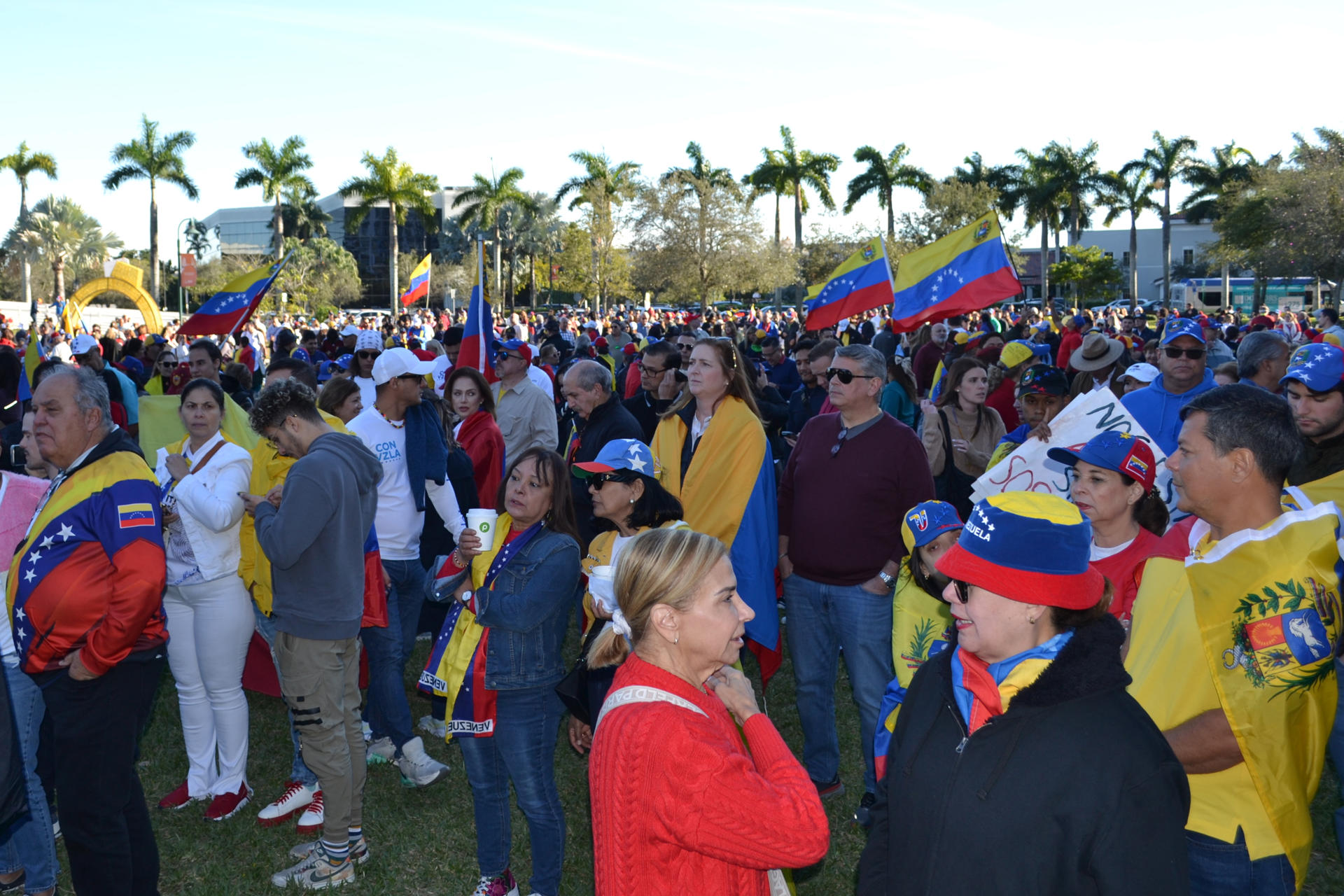 Donald Trump decidió revocar la extensión del alivio migratorio a venezolanos en EEUU, según NYT