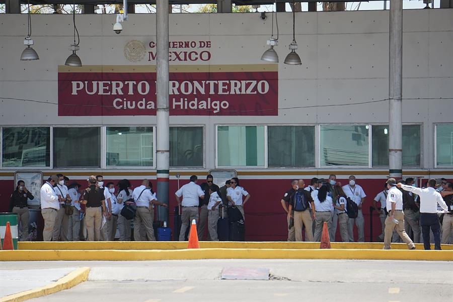 México refuerza el control militar en la frontera con Guatemala