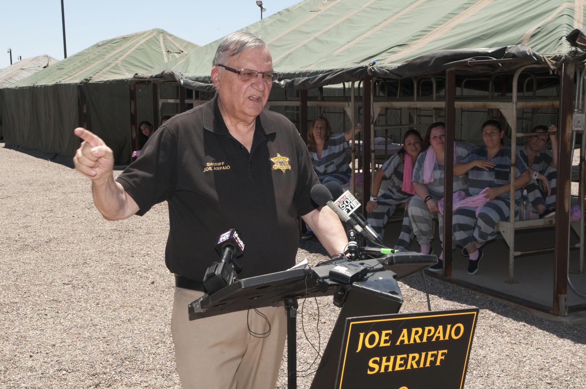 Inmigrantes en EEUU reviven con Alcatraz las humillaciones en carpas de Arpaio en Arizona