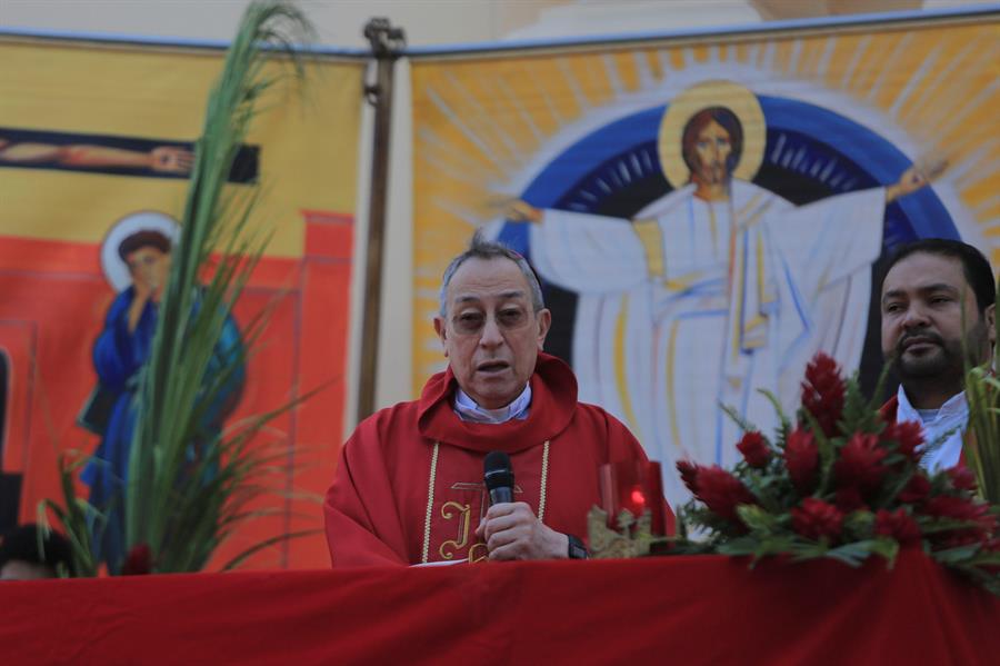 Cardenal dice que Honduras no puede seguir desorientada y aboga por cambios