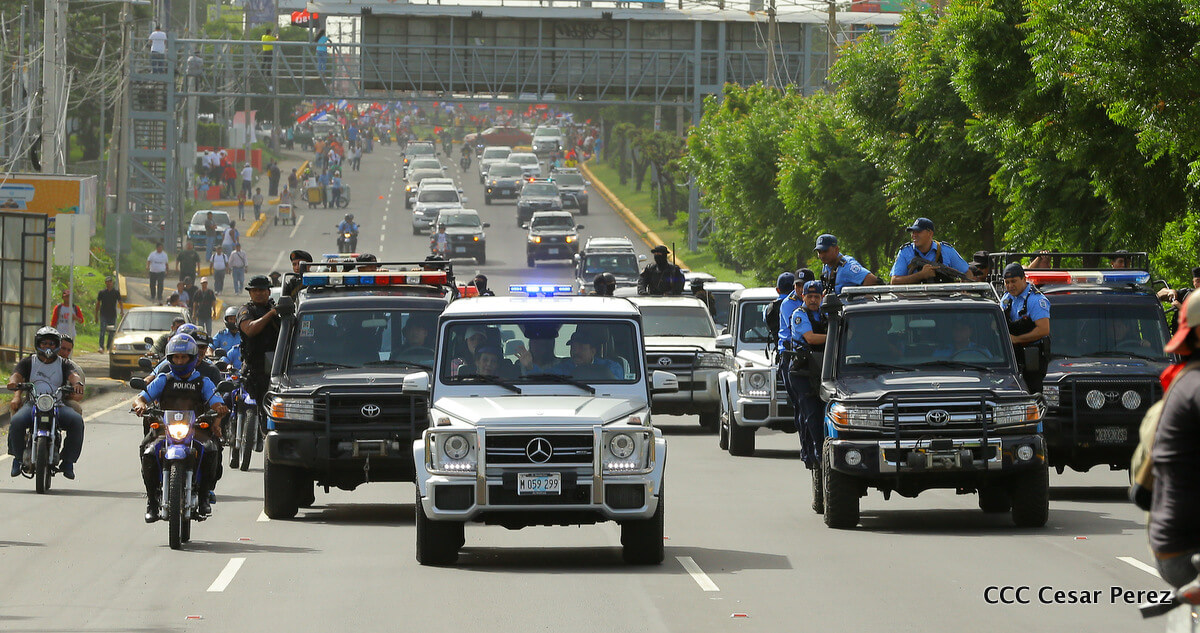 Ortega prohíbe el uso de armas en toda Nicaragua por aparición en público