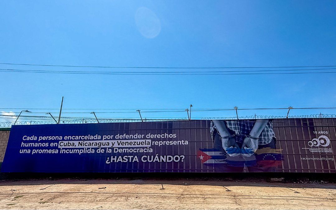 Censura en Colombia: retiran valla que exigía libertad de presos políticos en Cuba, Nicaragua y Venezuela
