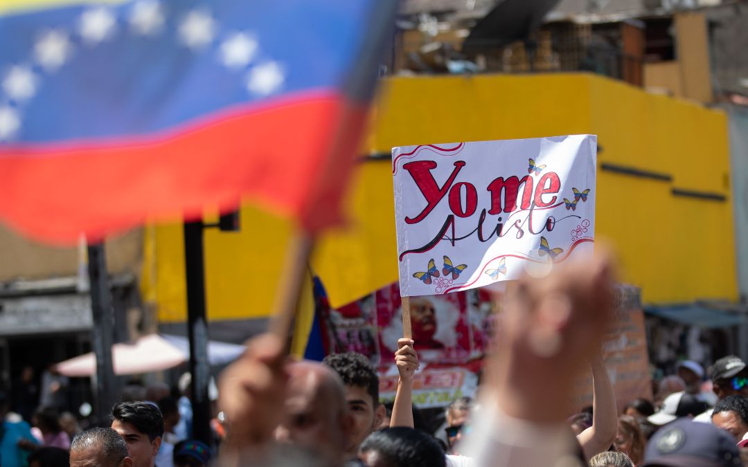 Buques, milicias y denuncias: Venezuela cierra filas contra la «amenaza» de EE.UU.