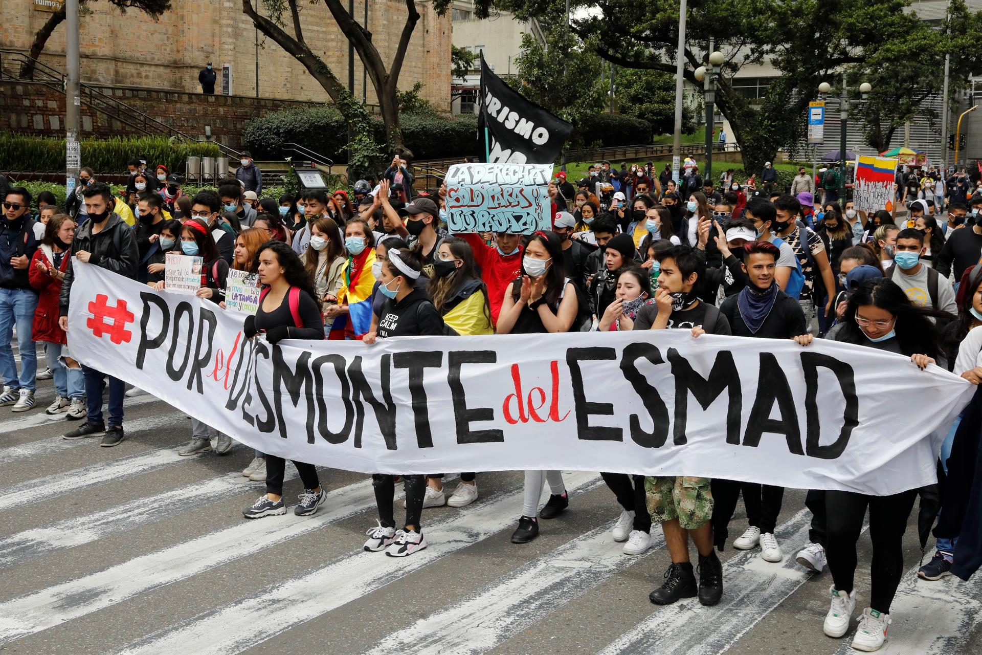 En Colombia siguen las protestas contra la violencia y piden reforma policial