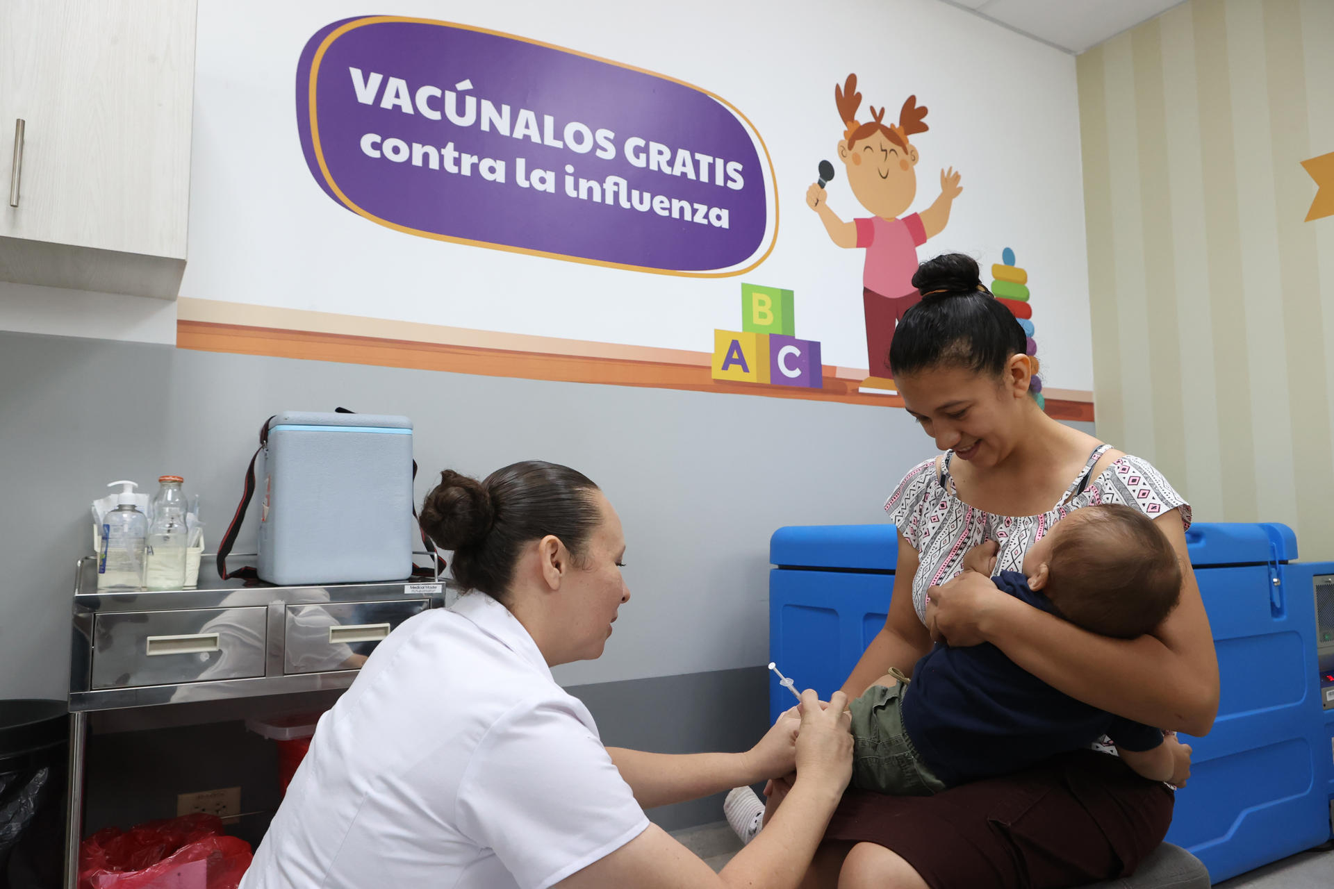 El Salvador vacuna a menores como medida contra el sarampión, donde se reportaron 11 casos