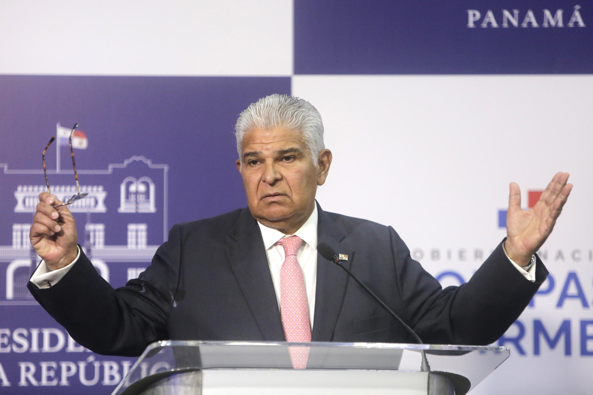 Donald Trump «miente», afirma el presidente de Panamá y niega que EE.UU. esté recuperando el Canal