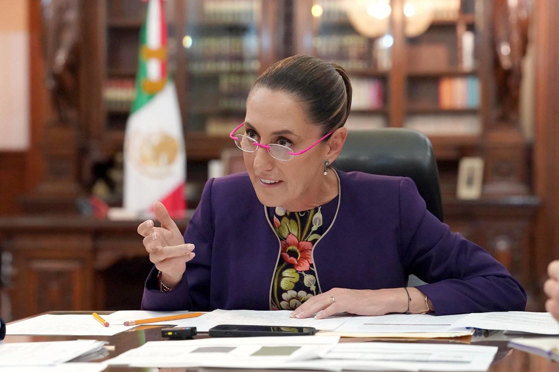 México celebra «muy buena llamada» con Trump y busca construir un «acuerdo de largo plazo»