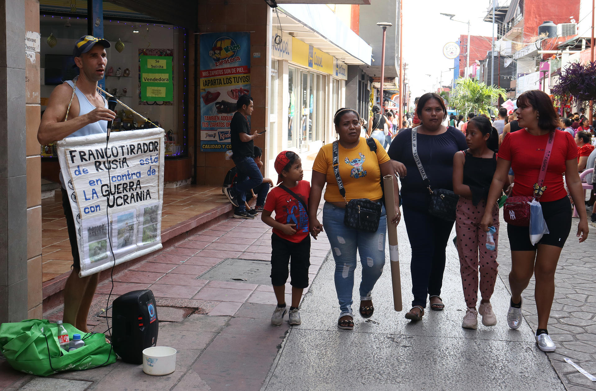 Migrantes de Rusia buscan refugio en México por escapar de la guerra o ser LGTBI