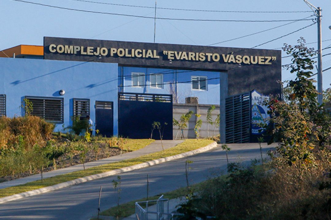 Trasladan a El Chipote a cinco jóvenes acusados de pintar «Viva Trump» en Somoto
