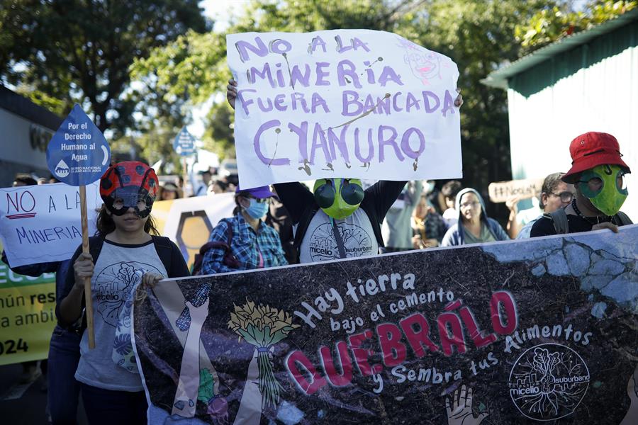 Grave alerta: La minería afectaría a «toda la población» de El Salvador