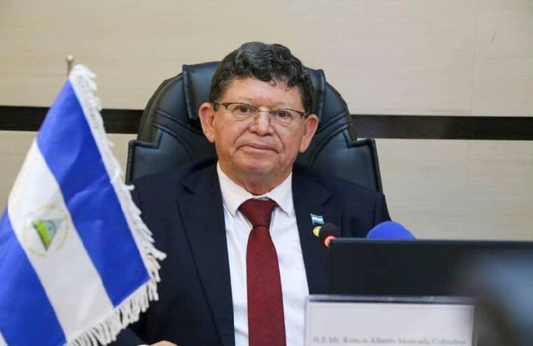 Ortega y Murillo juran lealtad a Irán y mantienen abierta embajada en Teherán