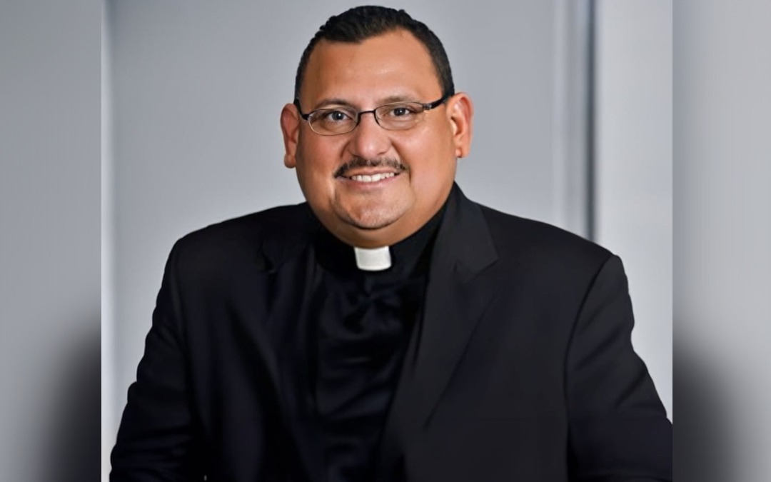 Padre Nils Hernández denuncia ataques del régimen Ortega-Murillo contra la Iglesia Católica en Nicaragua