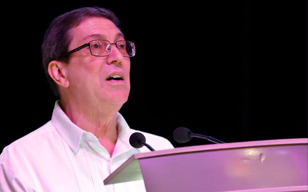 Régimen de Cuba rechaza «intervención» en Venezuela y advierte tendría consecuencias «impredecibles»