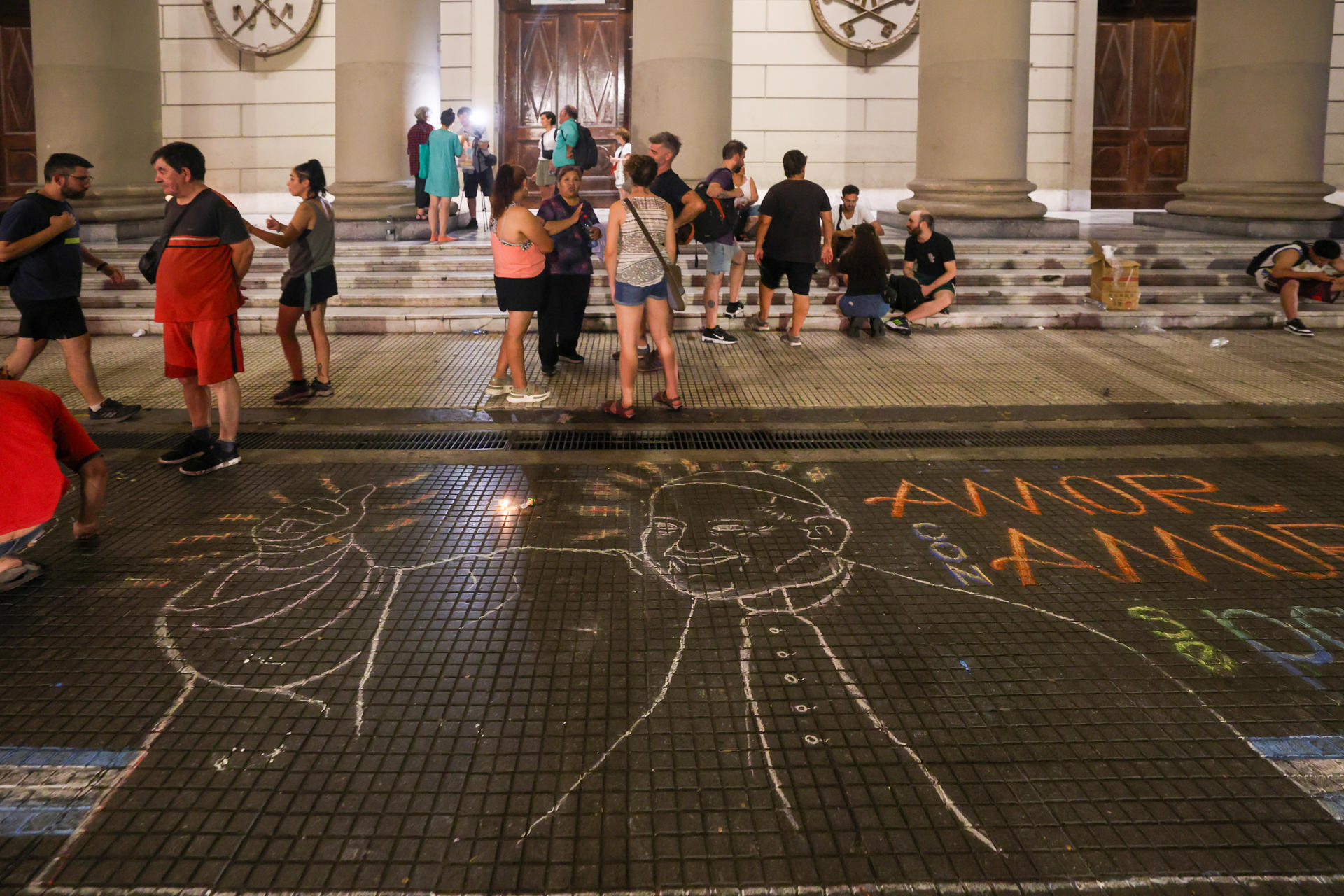 Marcha de antorchas en Buenos Aires para pedir por la salud del papa Francisco