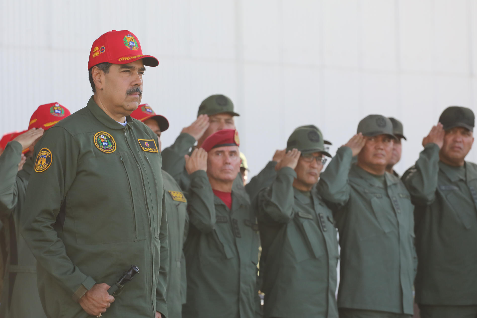 Nicolás Maduro condecorará a los 21 venezolanos sancionados por Estados Unidos