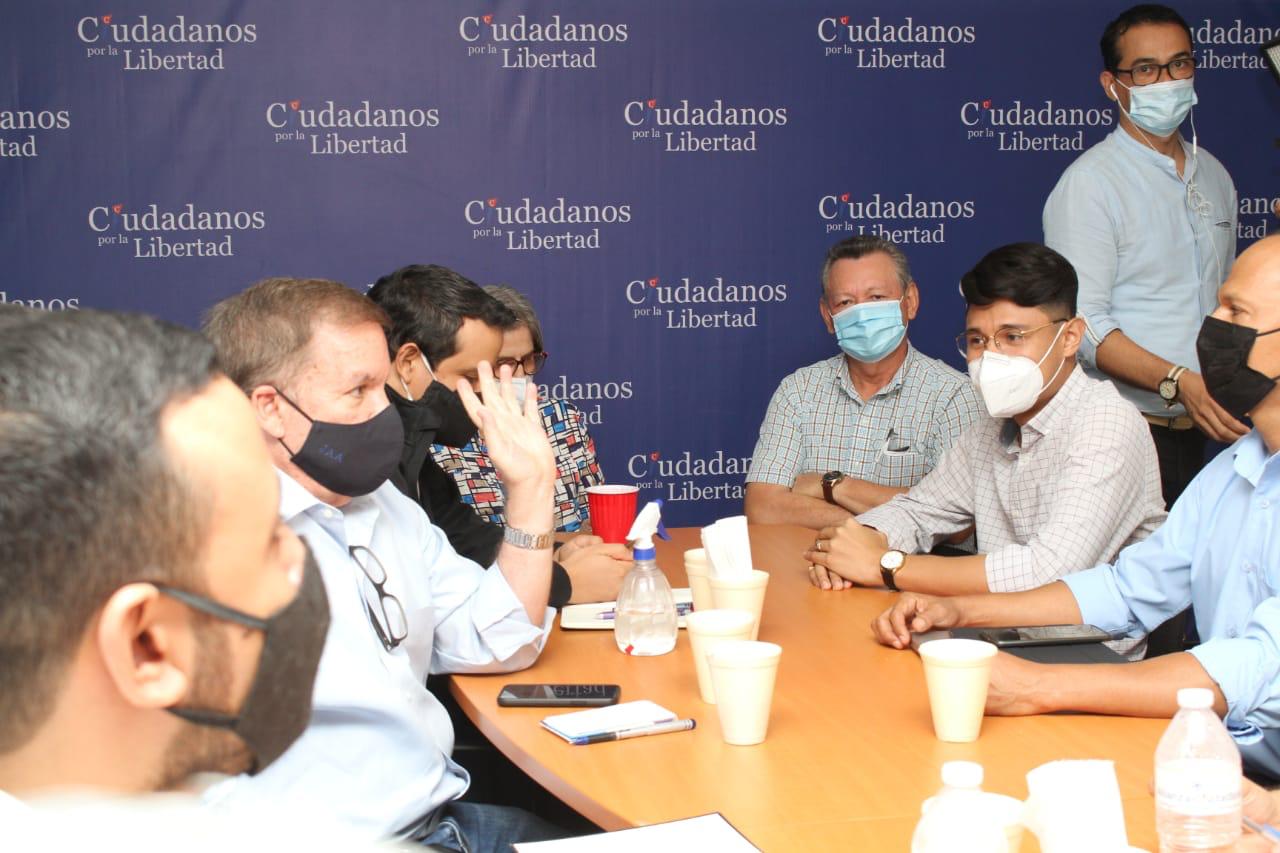 Coalición Nacional dispuesta a participar en las elecciones en la casilla de CxL